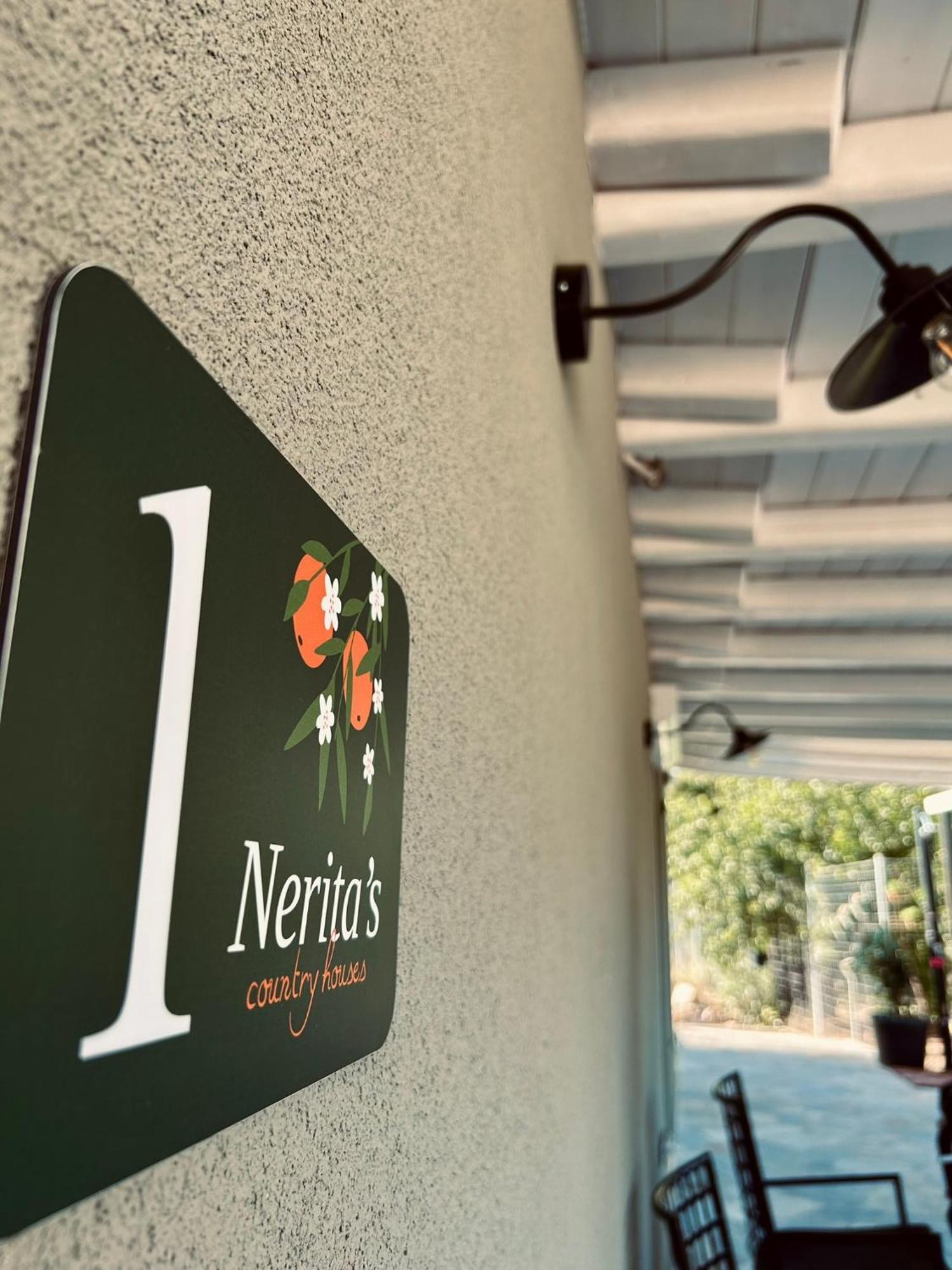 Nerita'S Country Houses Nea Tirins エクステリア 写真